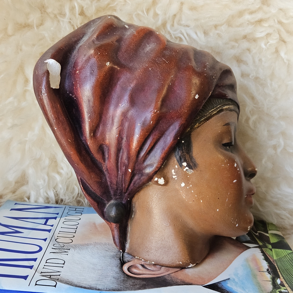 Vintage midcentury Chalk ART Hand-painted ceramic Female Bust 3-d wall hanging - Picture 3 of 7